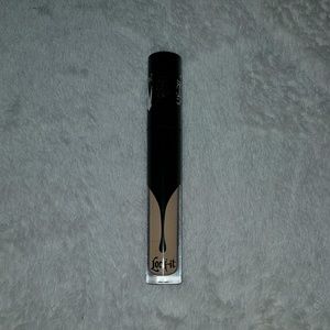 Kat Von D lock-it creme concealer
