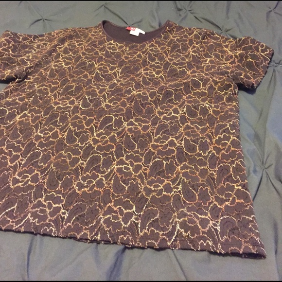 Top - Picture 3 of 3