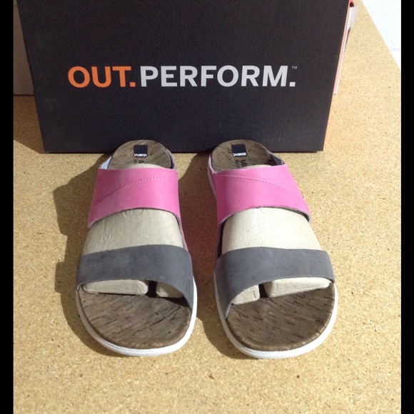 Merrell Women's Around Town Slide - Picture 2 of 3