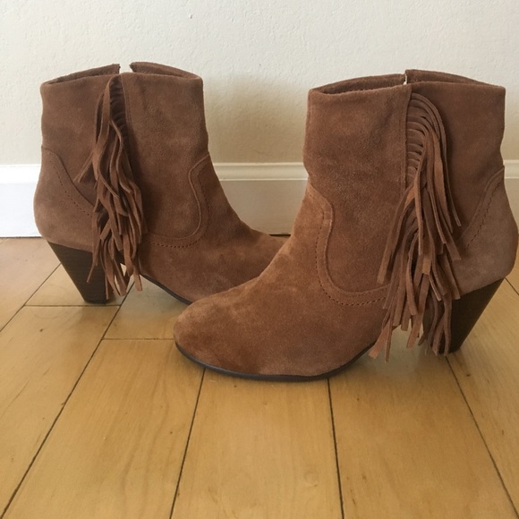 Bakers Showdown booties - Picture 1 of 6