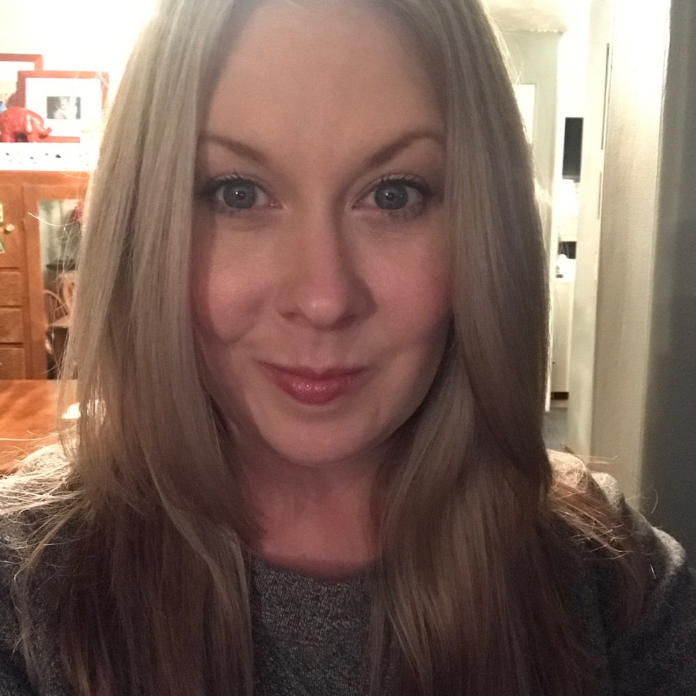 Meet your Posher, Lara
