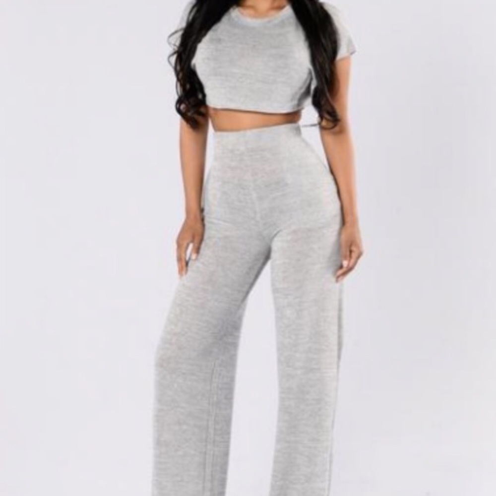 Fashion nova Netflix and chill set