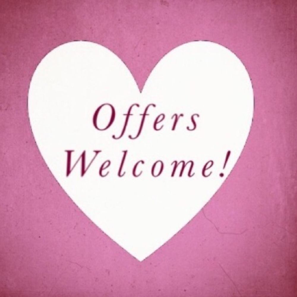 OFFERS WELCOME 💖💝💗
