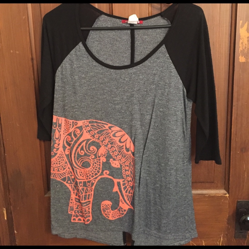 Quarter sleeve shirt