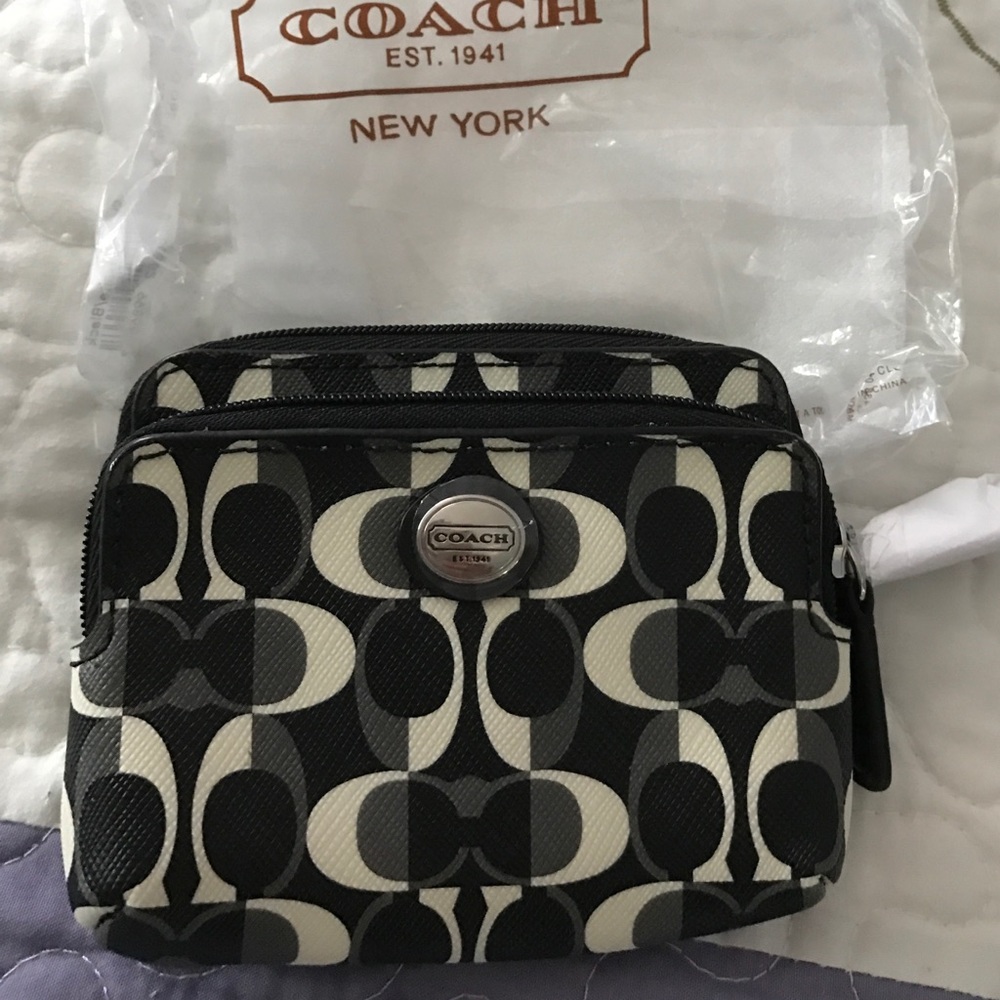‼️1hr sale‼️Brand New Coach DBL COIN wallet