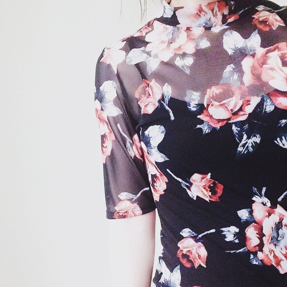 5⭐️"Retro Rose" Floral Printed Mesh Mockneck dress - Picture 2 of 8