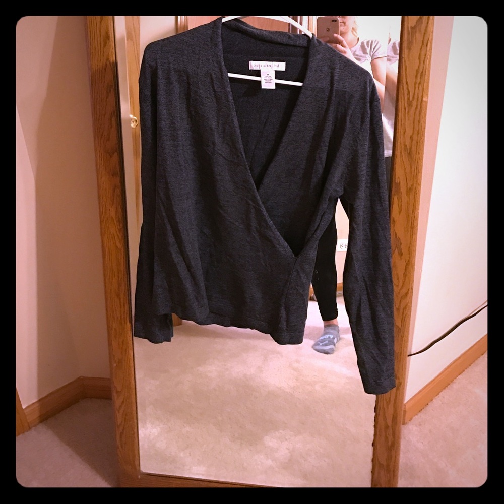Gray Long sleeve top