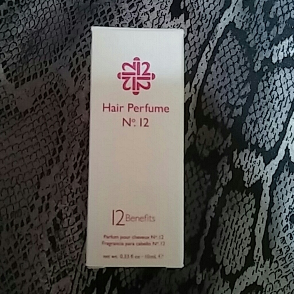 Hair perfume by 12 Benefits