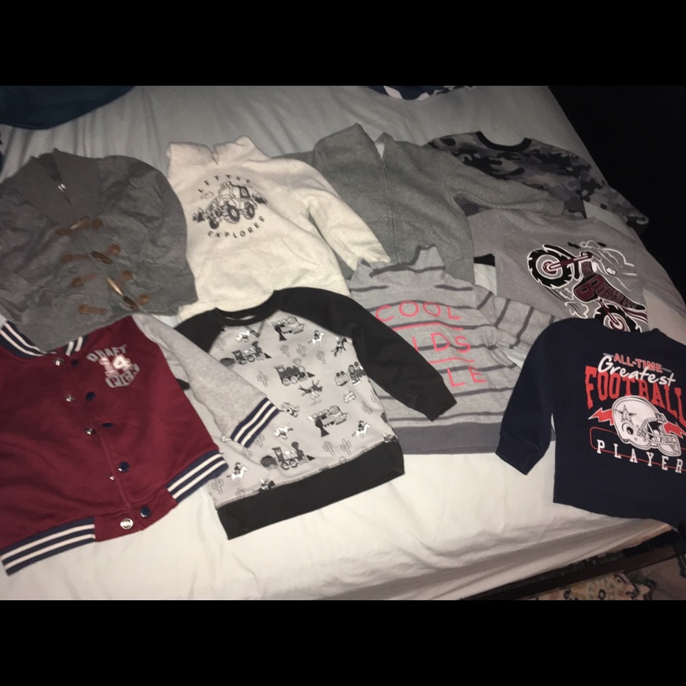 Boys sweater lot