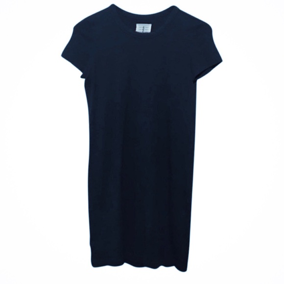 LOFT Dresses & Skirts - 🎉HP! Lou & Grey Tee Dress🎉