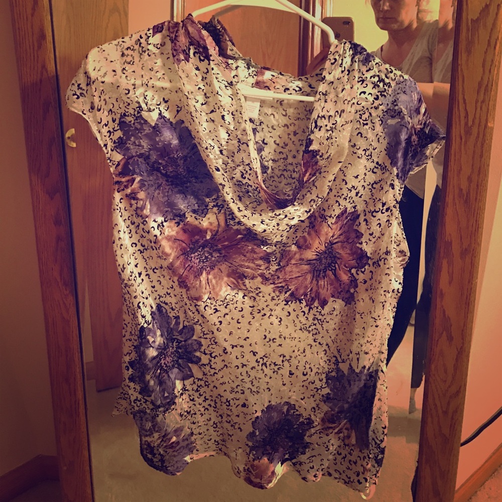 Scoop neck blouse