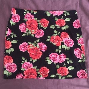 Floral mini skirt