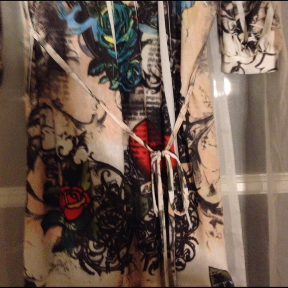 Tunic - Picture 4 of 4