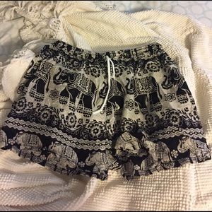 Super cute flowy shorts