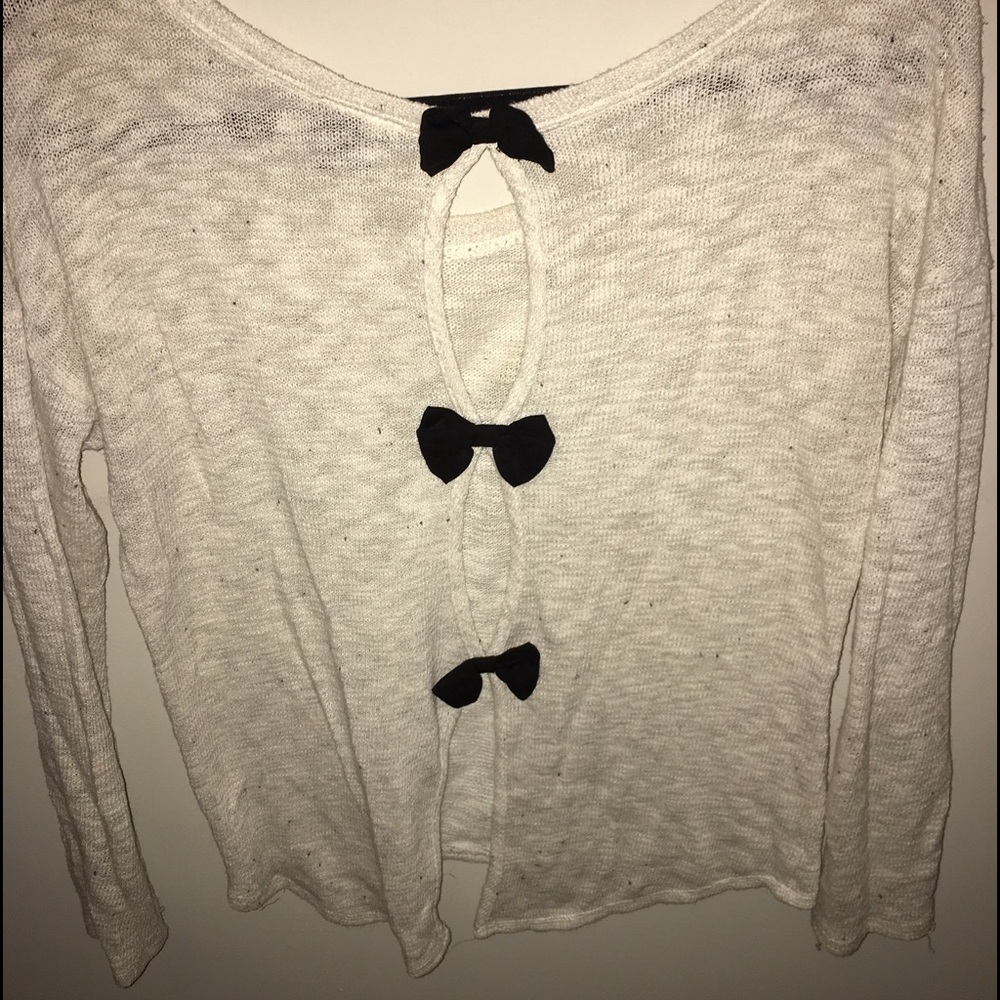 Open back bow sweater