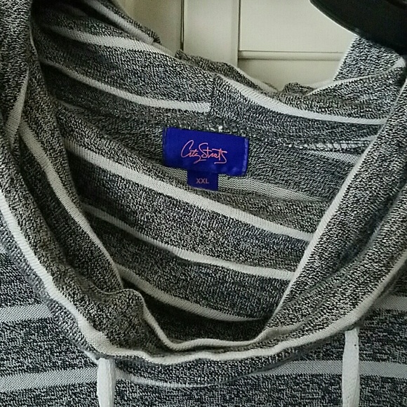 Striped pullover sweater - Picture 3 of 3