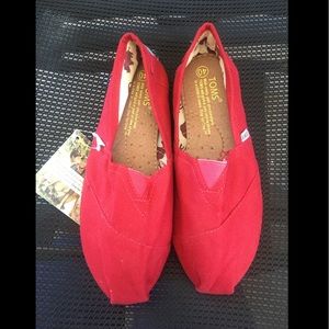 Brand New Toms Shoes