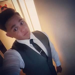 Meet your Posher, Bradley