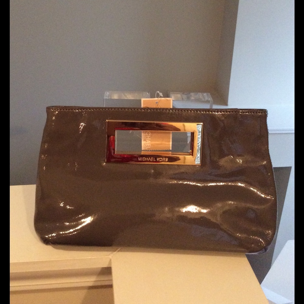 New Micheal Kors Clutch
