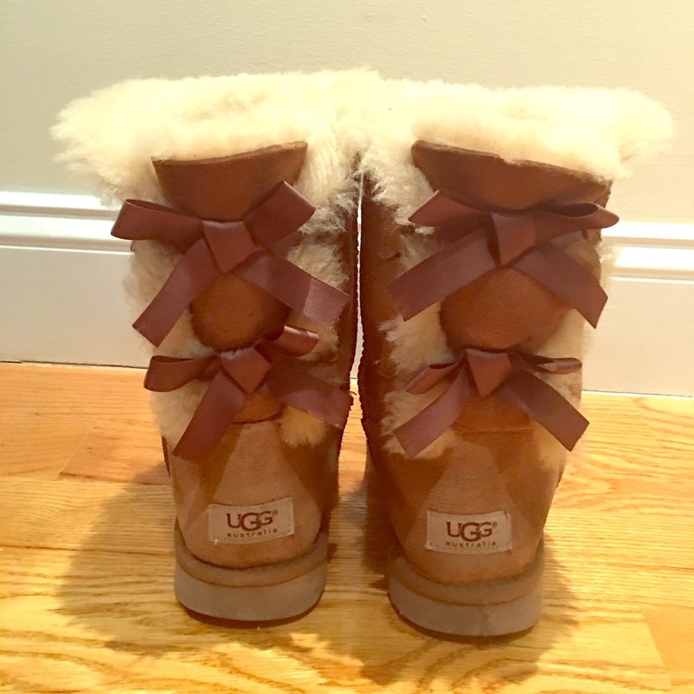 CHESTNUT BOW UGG BOOTS