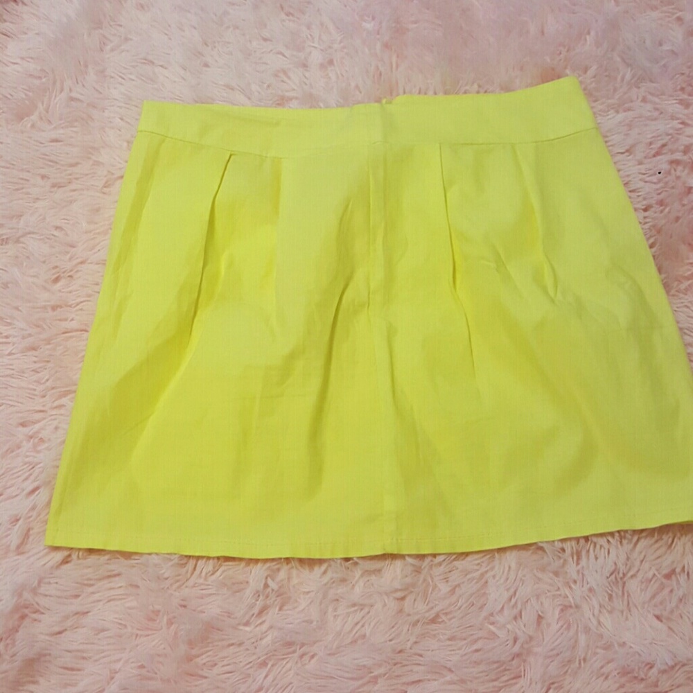 Ladies yellow summer,mini skirt