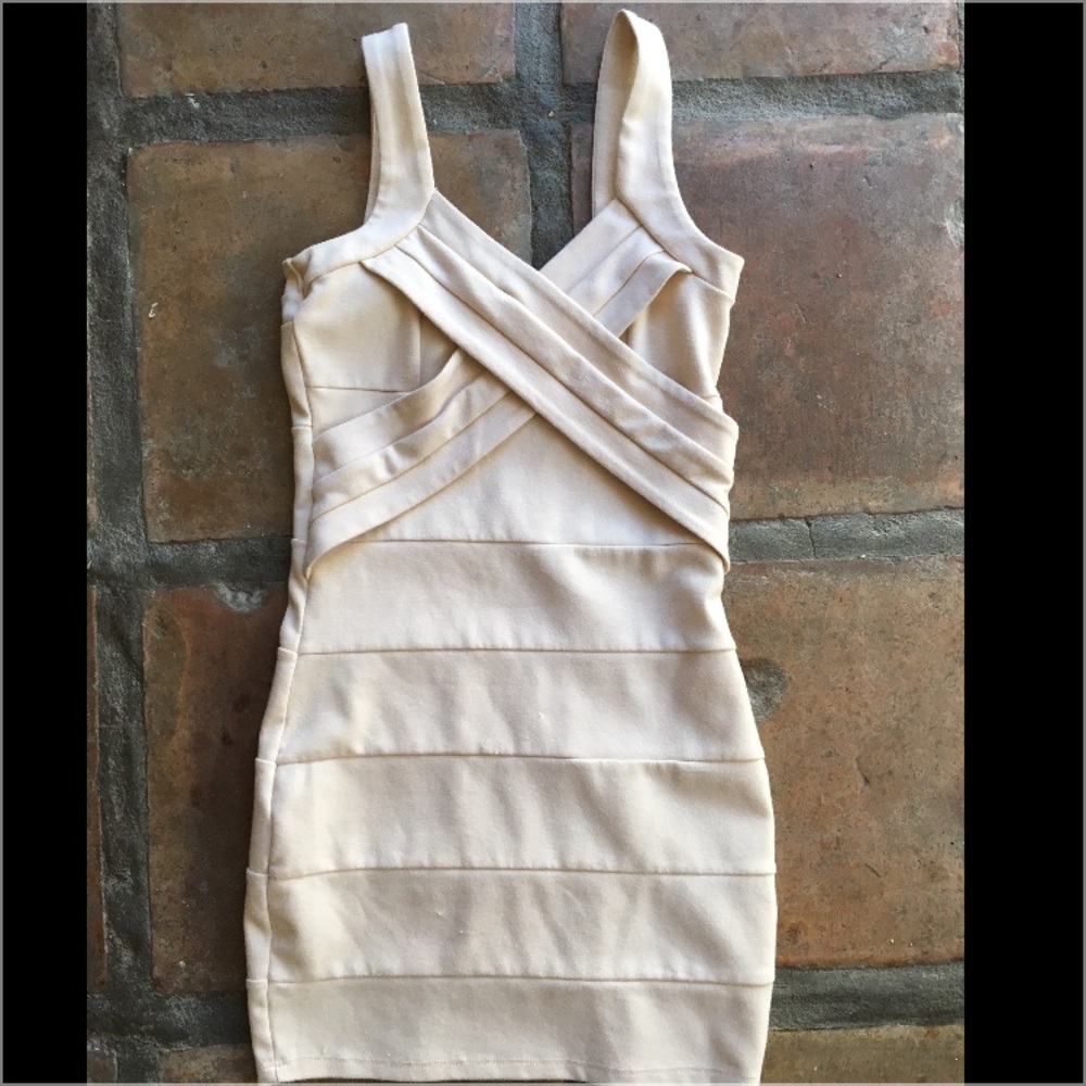 🚨SOLD MERCARI🚨cream bodycon "bandage"-type dress