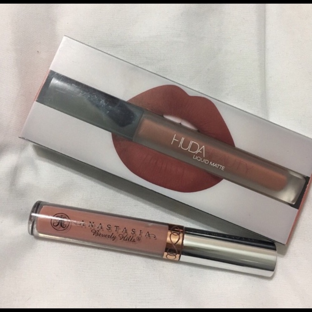 Anastasia Liquid Mate