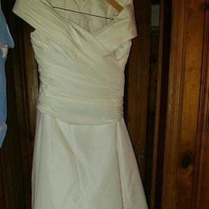 Wedding gown