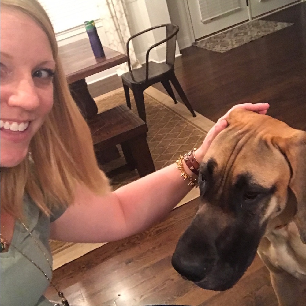 Meet your Posher, Caroline