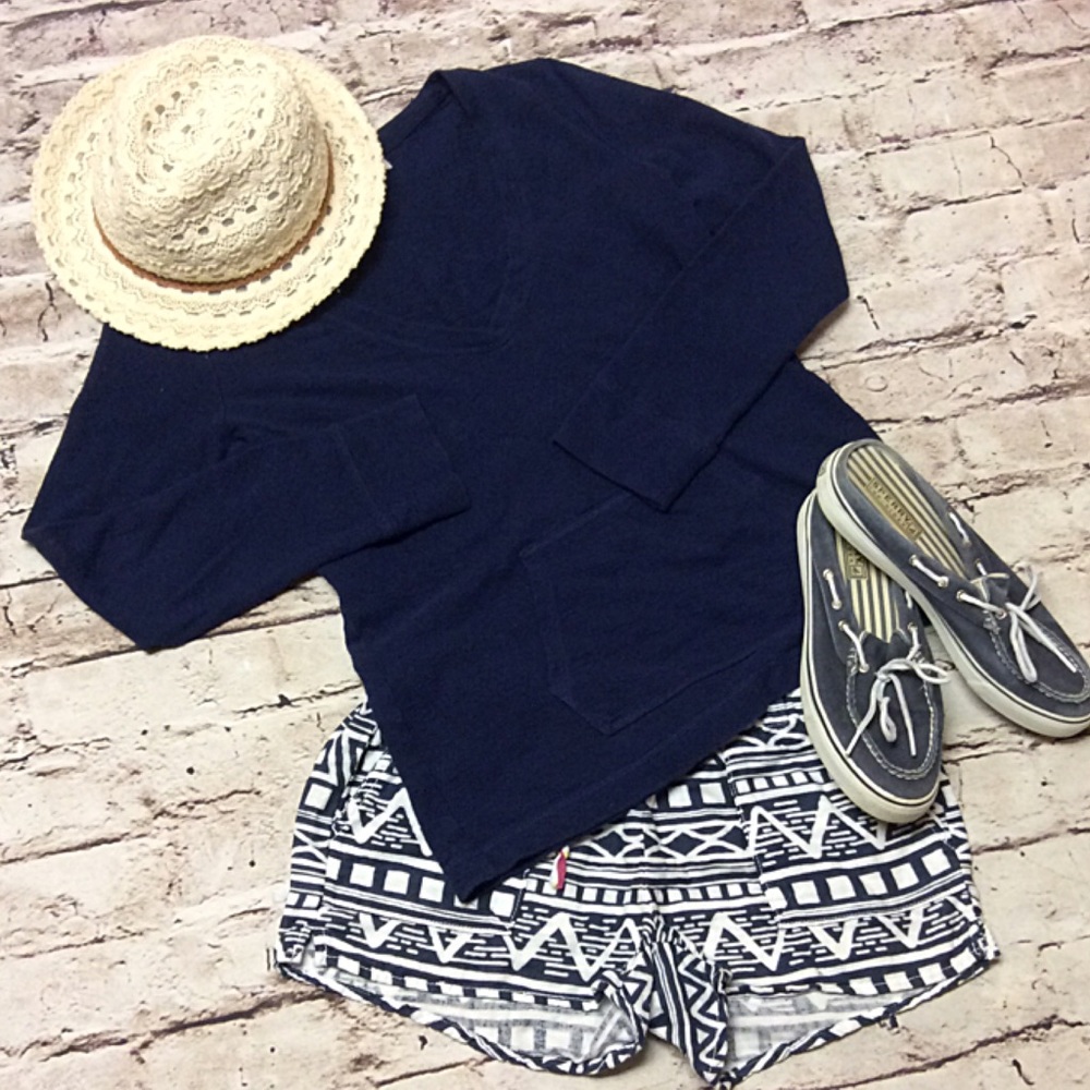 LIZ CLAIBORNE NAVY SWEATSHIRT - Picture 1 of 6