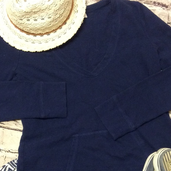 LIZ CLAIBORNE NAVY SWEATSHIRT - Picture 2 of 6