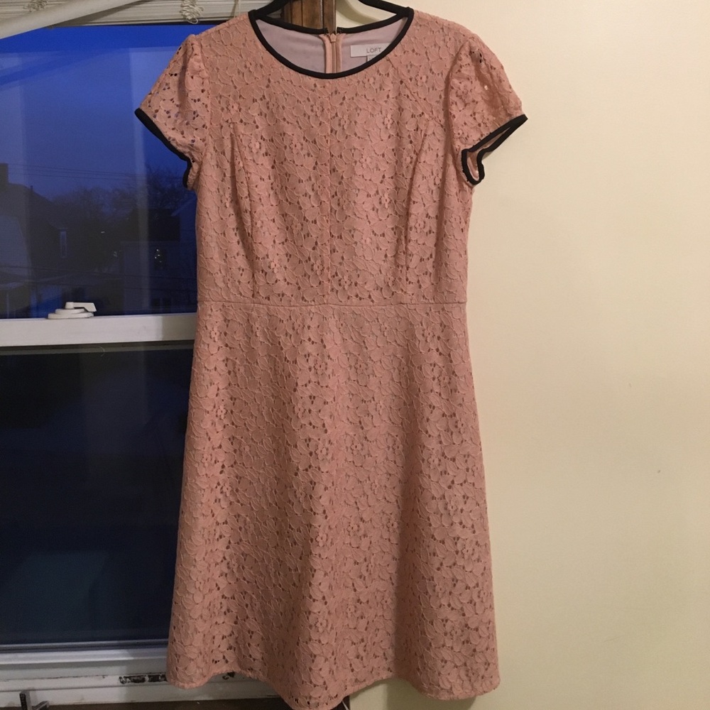 Blush Lace dress from Ann Taylor Loft size 6