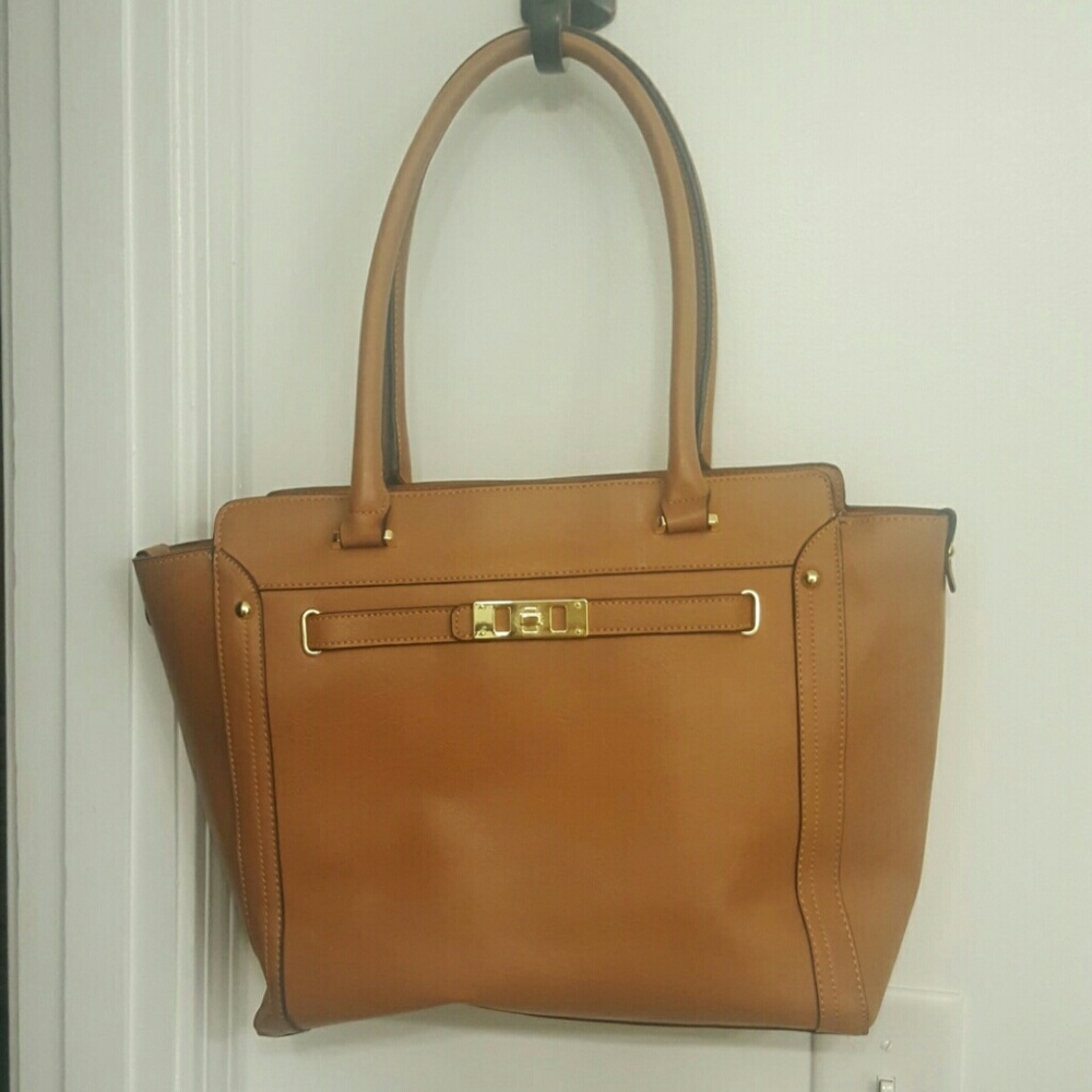 Camel tote/handbag