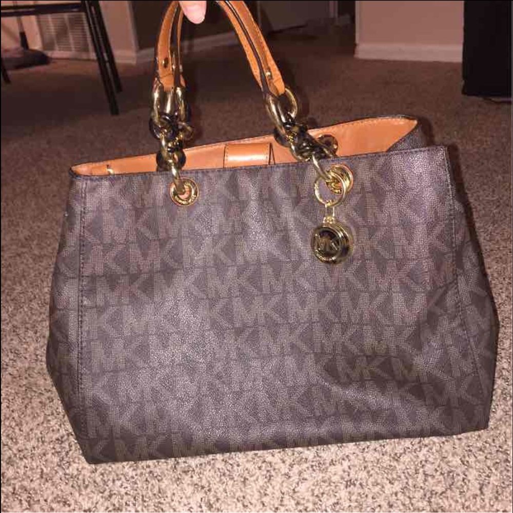 Michael kors handbag