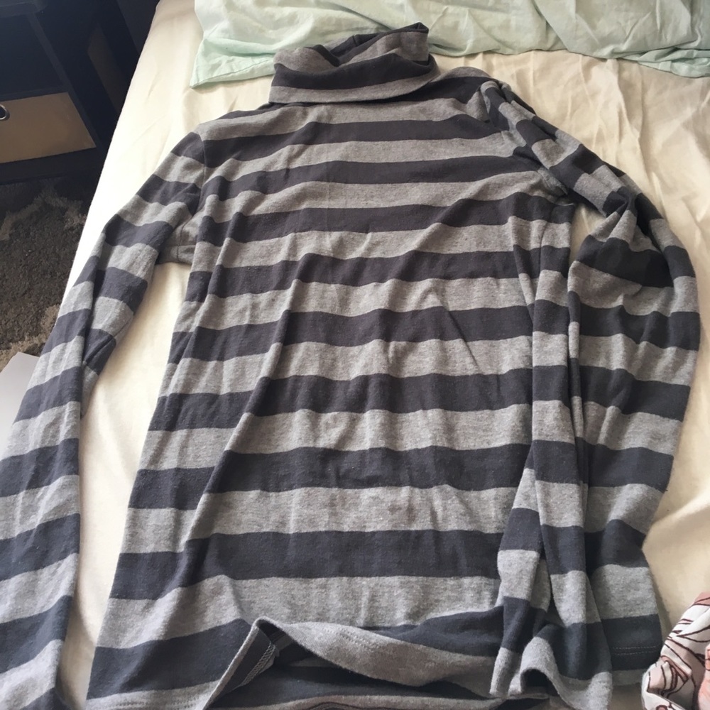 Gap long sleeve turtle neck