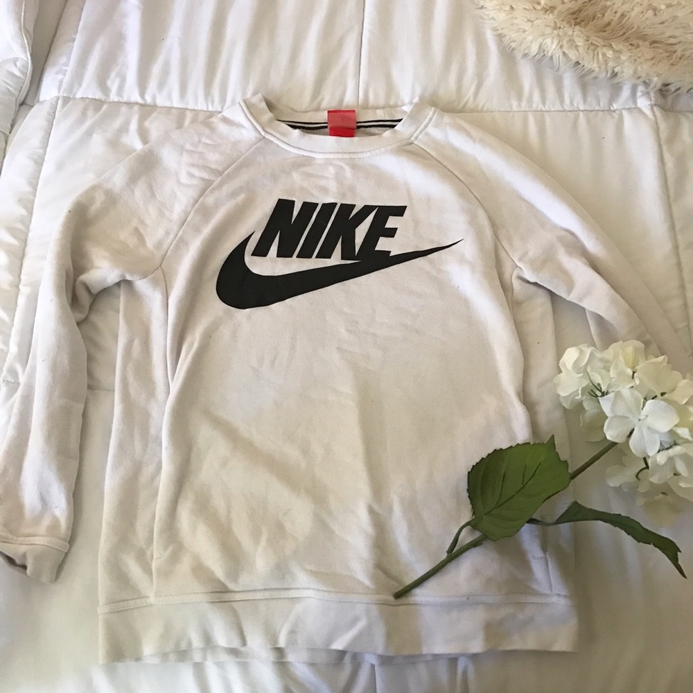 NIKE Crewneck