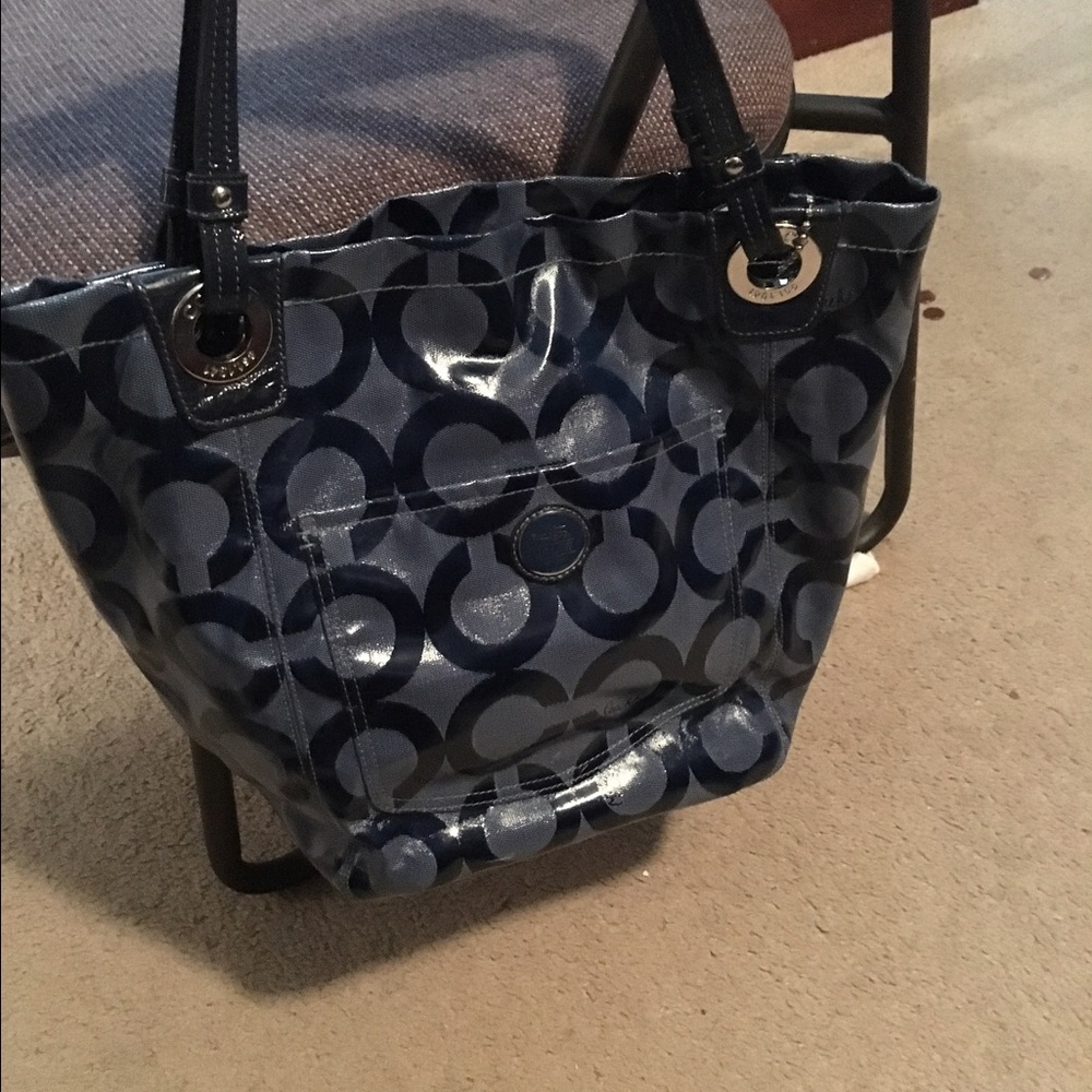 Handbag - Picture 2 of 2