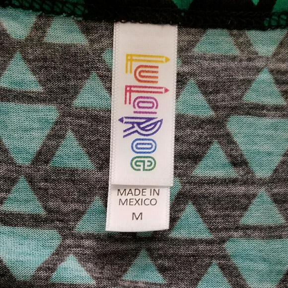 ⭐LAST CHANCE⭐M Classic Tee NWT - Picture 4 of 4