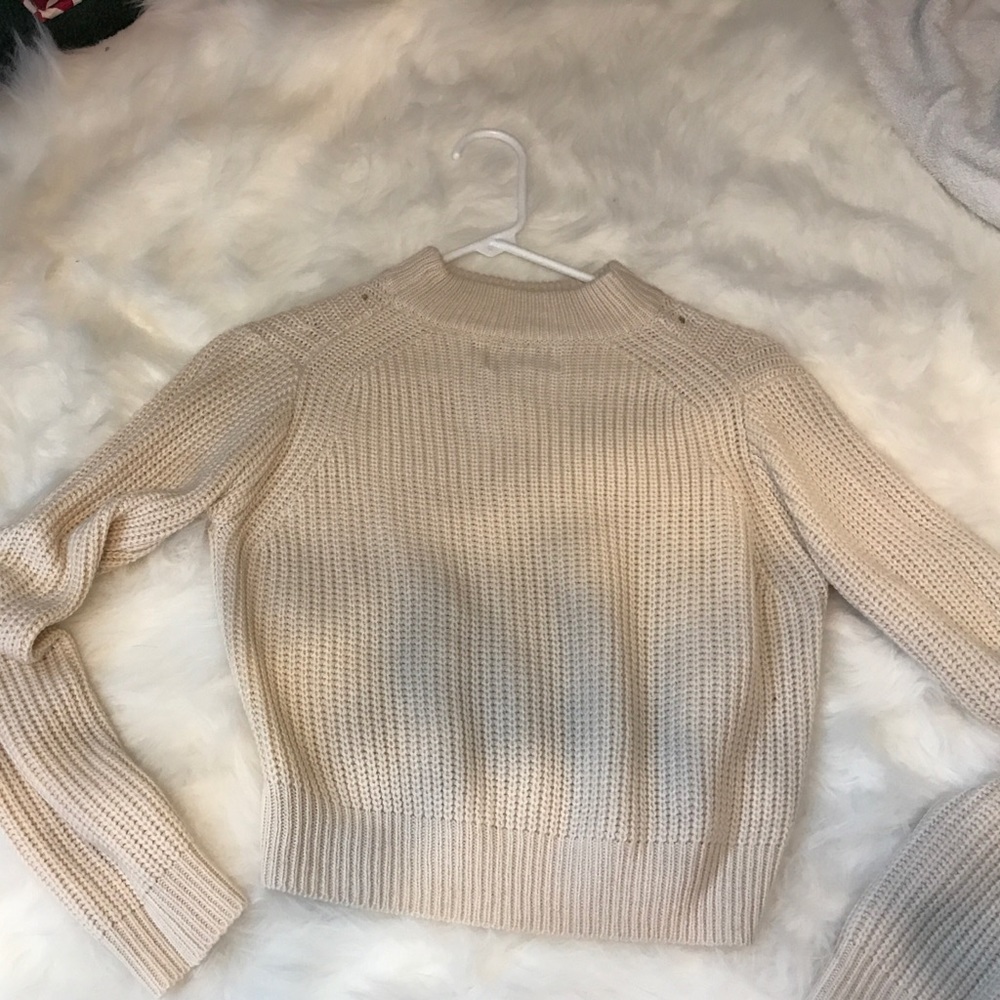 Cropped cream sweater