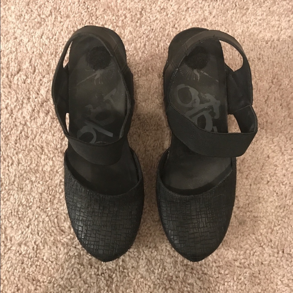 OTBT Rexburg in Black. Size 7 1/2
