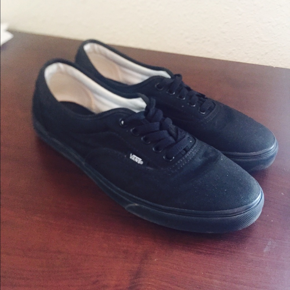 Men's black vans