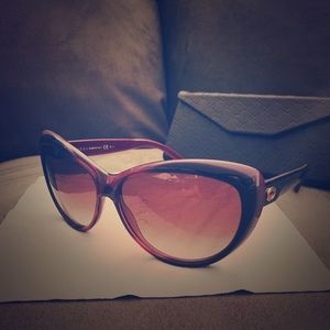 Gucci Cat Eye Sunglasses