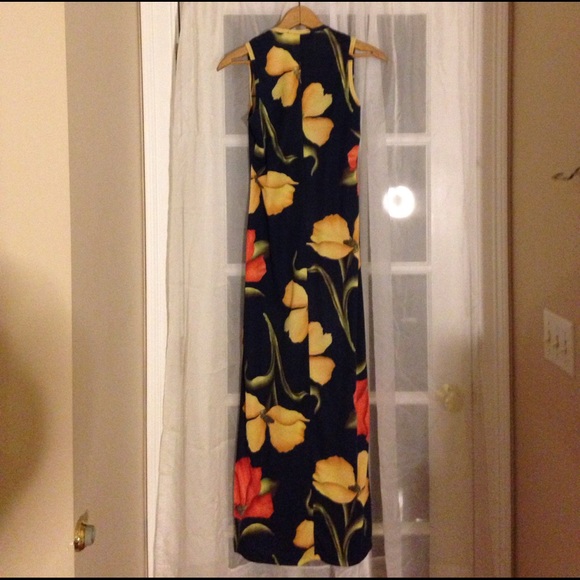 Dress - Picture 2 of 2