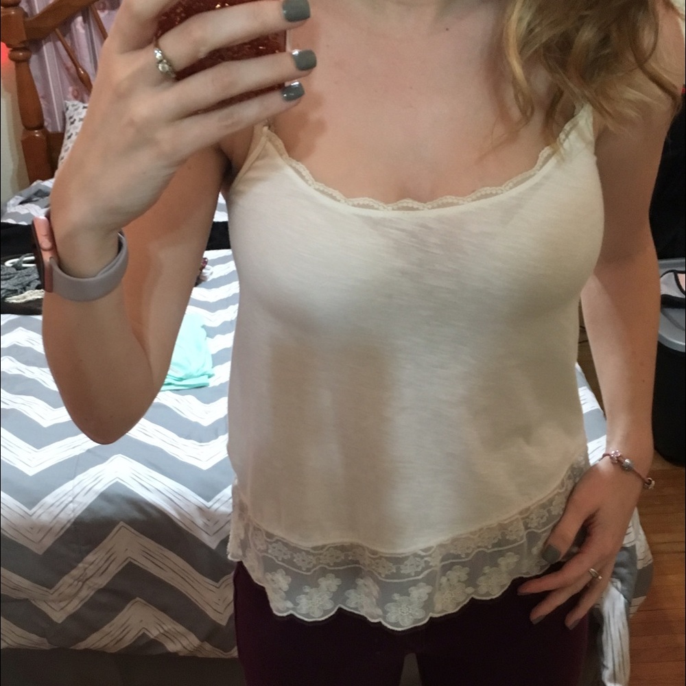 American Eagle Flowy Tank