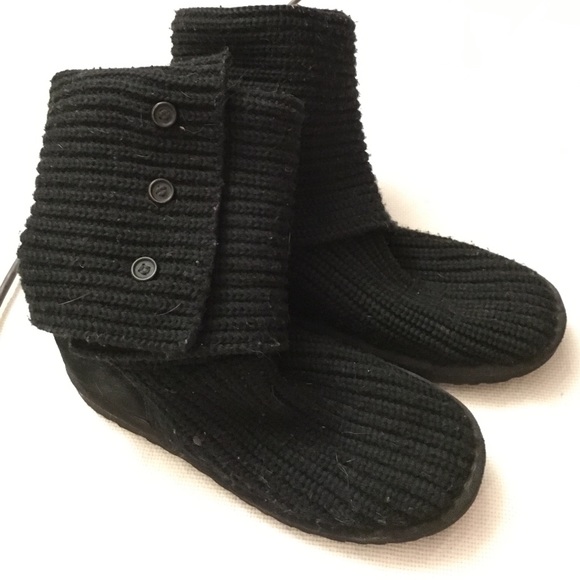 Classic Cardy Black Uggs - Picture 2 of 2