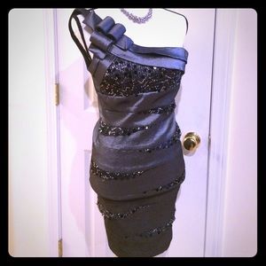 Beautiful Betsy and Adams Silver Party Dress Sz 6