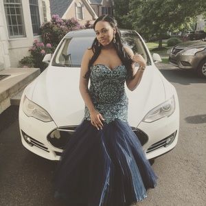 Women's navy blue floral strapless prom dress