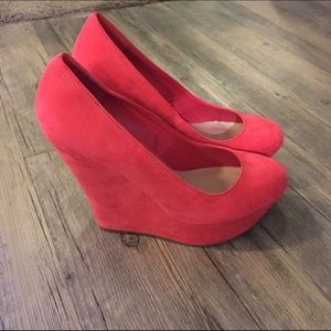 Suede high platform round toe wedge