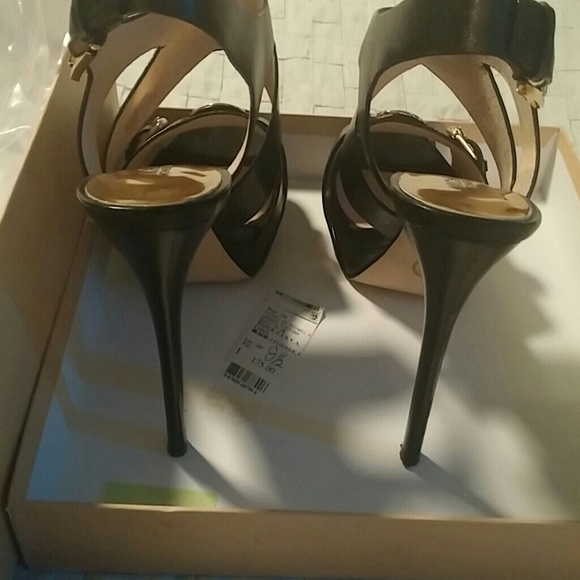 ****SOLD****SOLD**SOLD*****Michael kors - Picture 3 of 8