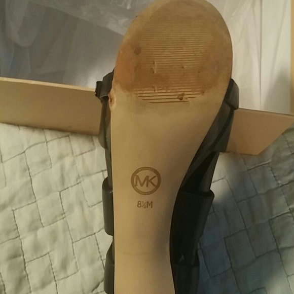 ****SOLD****SOLD**SOLD*****Michael kors - Picture 7 of 8